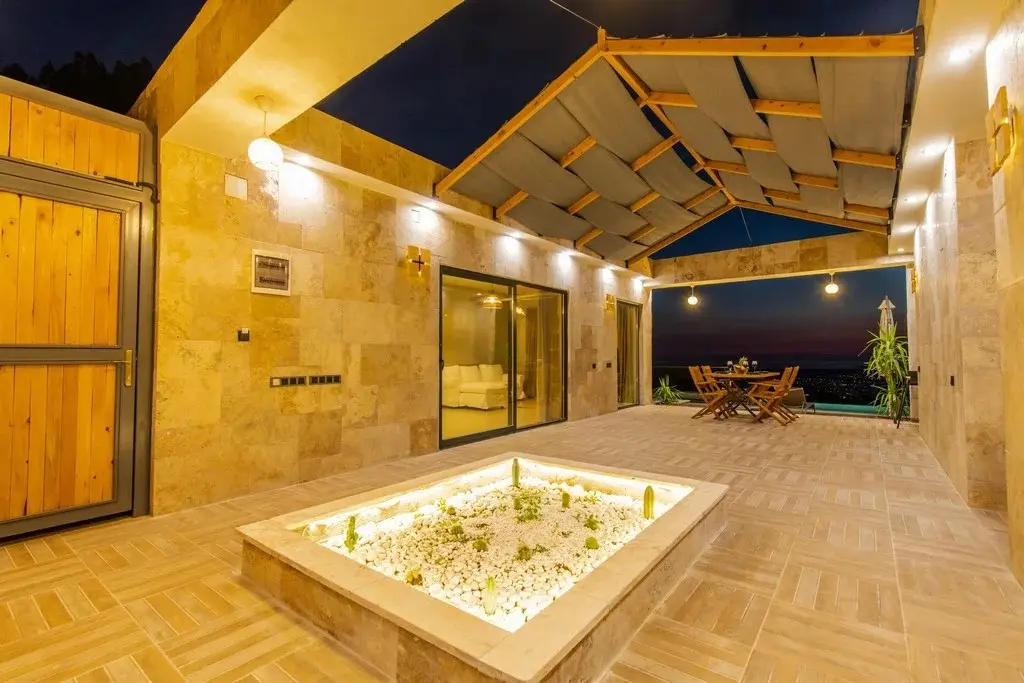 Kalkan courtyard